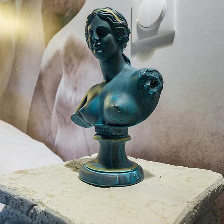 Le Musee D'Aphrodite / Jacuzzi Montgeron Luaran gambar