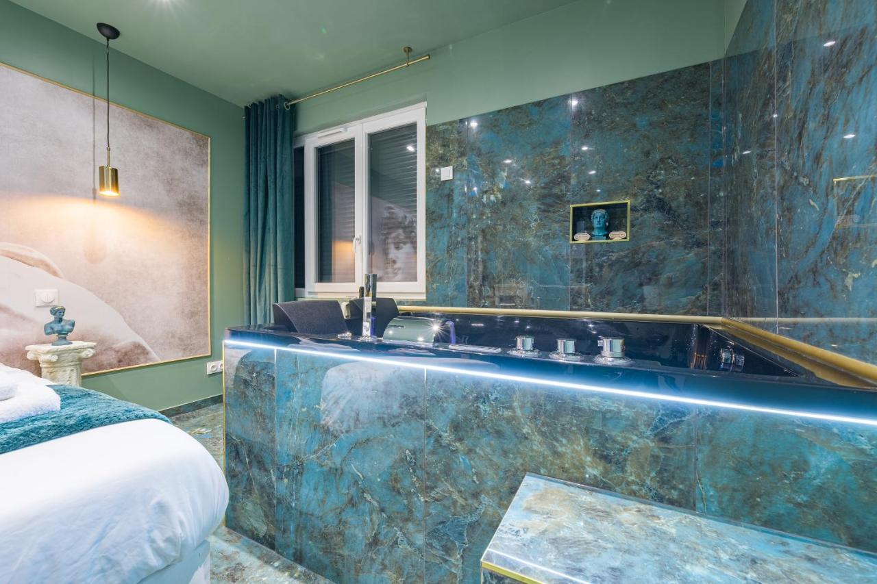Le Musee D'Aphrodite / Jacuzzi Montgeron Luaran gambar