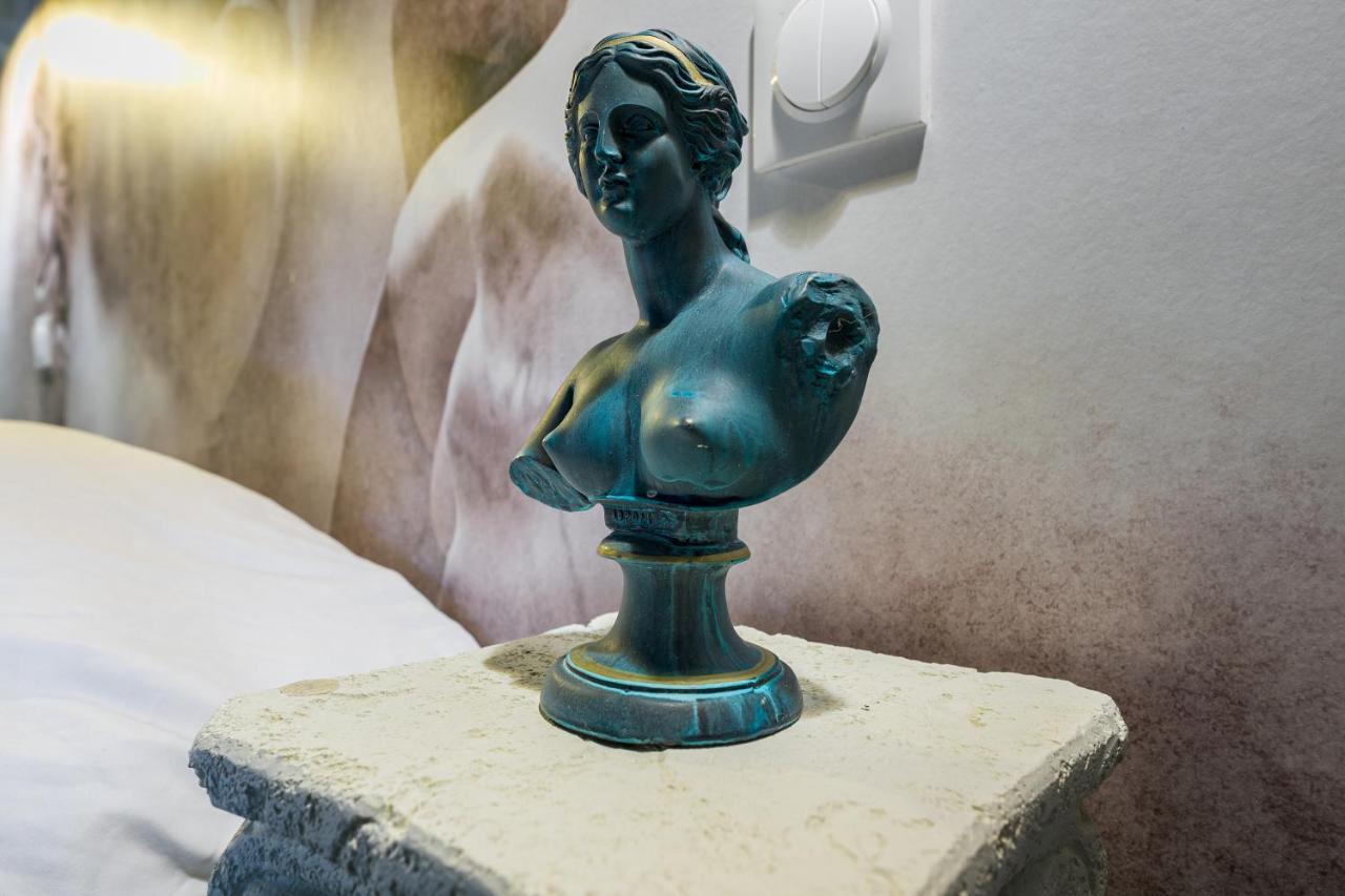 Le Musee D'Aphrodite / Jacuzzi Montgeron Luaran gambar